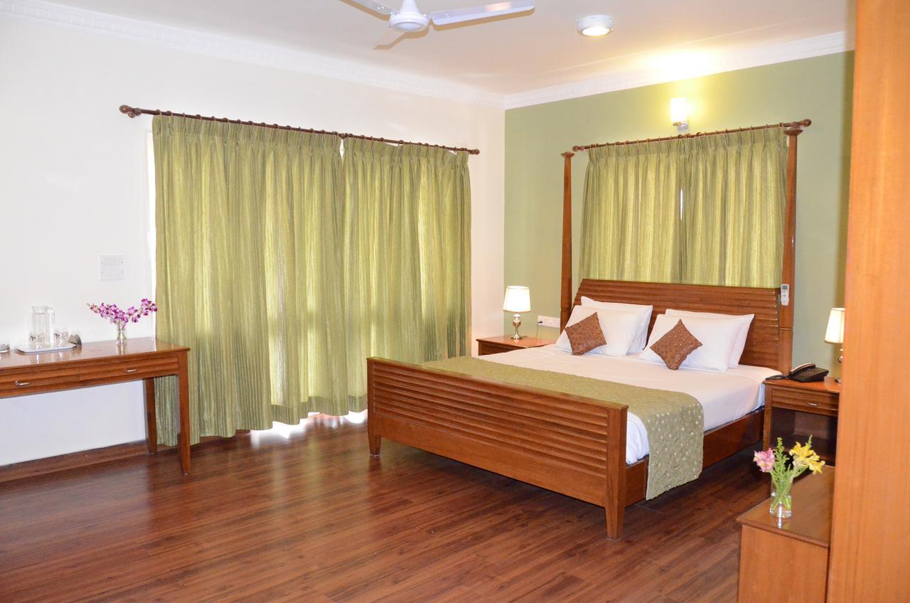 Trinity Suits Bangalore Exterior foto