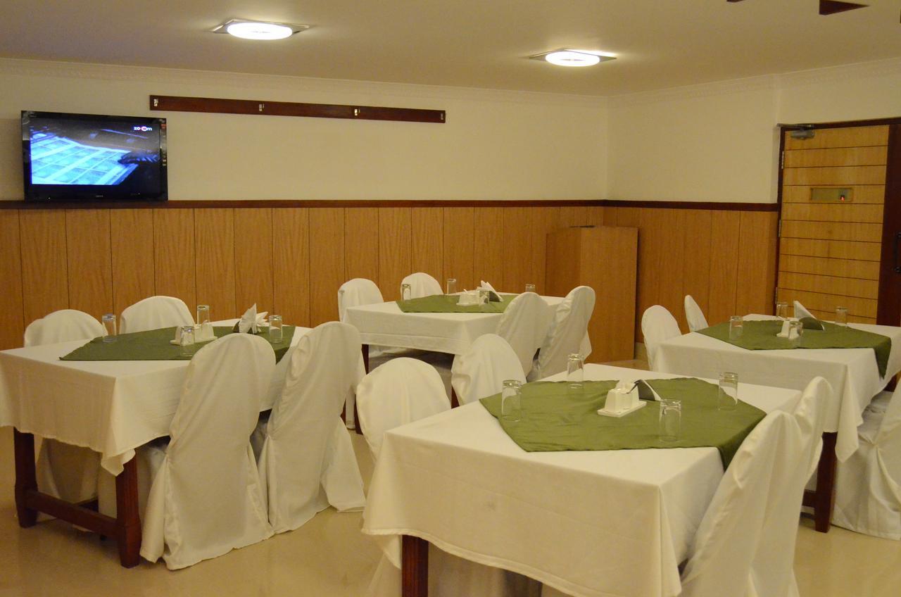 Trinity Suits Bangalore Exterior foto